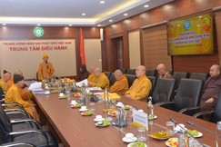 Đức Quyền Pháp chủ chủ trì phiên họp kỳ 4 - nhiệm kỳ VIII tại Trụ sở Trung ương GHPGVN, chùa Quán Sứ, Hà Nội, ngày 26-11-2022