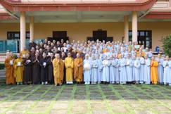 Tăng Ni sinh khoa Hoằng pháp khóa XV tổ chức lễ tri ân chư vị giáo thọ sư