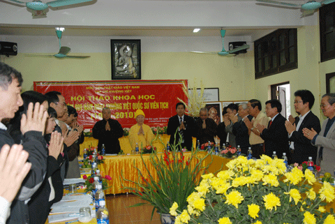Hà Nội: Hội thảo khoa học kỷ niệm 999 năm ngày mất của Quốc Sư Khuông Việt (1011- 2010) ảnh 19