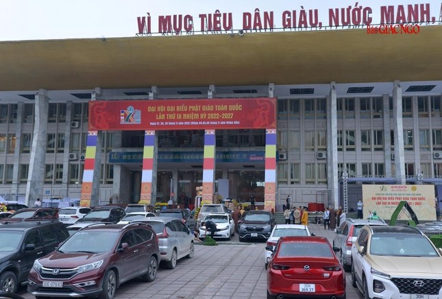Thủ đô Hà Nội đón đại biểu về tham dự Đại hội Phật giáo toàn quốc lần IX ảnh 23