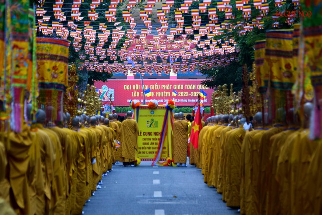 Trọng thể khai mạc Đại hội đại biểu Phật giáo toàn quốc lần thứ IX, nhiệm kỳ 2022-2027 ảnh 16