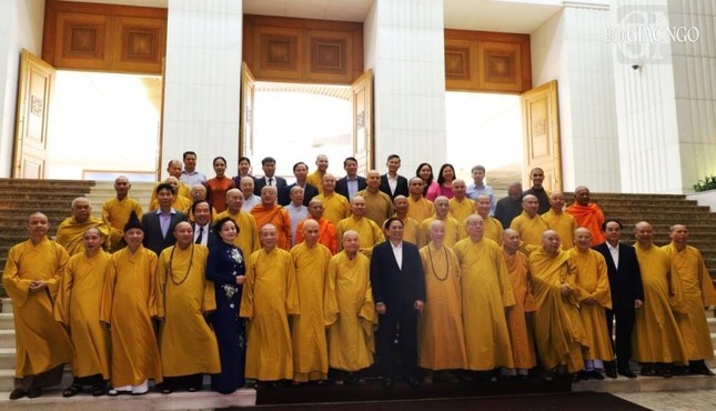Thủ tướng Phạm Minh Chính tiếp đoàn lãnh đạo Giáo hội Phật giáo Việt Nam ảnh 9
