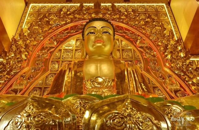 [Ảnh] Chiêm ngưỡng tôn tượng Đức Phật Bổn Sư tại Việt Nam Quốc Tự ảnh 2