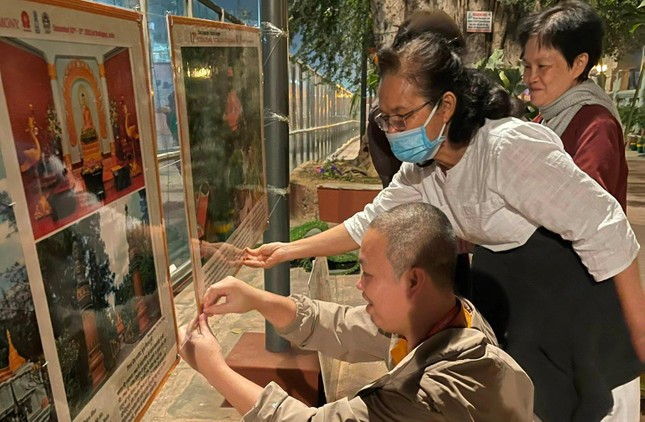Triển lãm chùa Việt Nam tại Bồ Đề Đạo Tràng - Ấn Độ.  ảnh 4