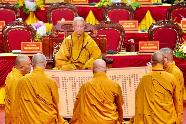 Bế mạc Đại hội đại biểu Phật giáo toàn quốc lần thứ IX, nhiệm kỳ 2022-2027 ảnh 3