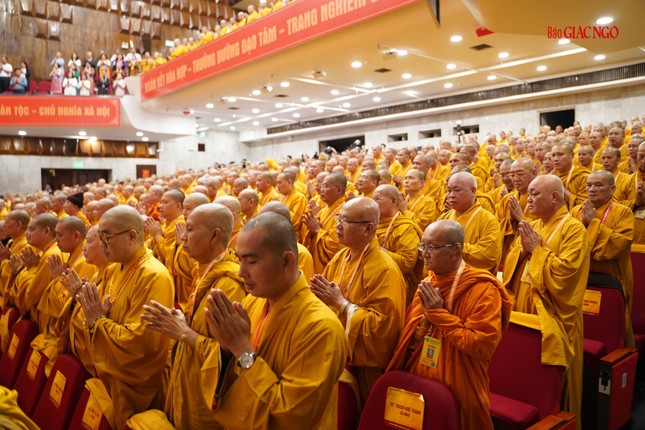 Đại hội đại biểu Phật giáo lần IX cử hành Nghi thức tấn phong giáo phẩm, thông qua danh sách nhân sự ảnh 2