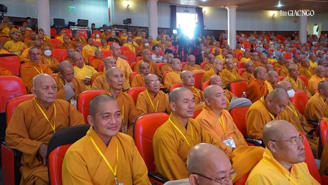 Bà Rịa - Vũng Tàu: Hòa thượng Thích Huệ Trí được suy cử Trưởng ban Trị sự tỉnh nhiệm kỳ 2022-2027 ảnh 40