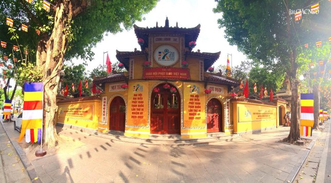 [ẢNH] Thủ đô Hà Nội chào mừng đại biểu tham dự Đại hội Phật giáo toàn quốc lần thứ IX ảnh 5