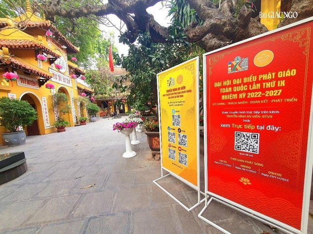 [ẢNH] Thủ đô Hà Nội chào mừng đại biểu tham dự Đại hội Phật giáo toàn quốc lần thứ IX ảnh 1