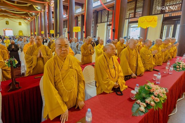 Trung ương GHPGVN tưởng niệm 714 năm ngày Đức Phật hoàng Trần Nhân Tông nhập Niết-bàn ảnh 1
