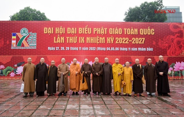 Thủ đô Hà Nội đón đại biểu về tham dự Đại hội Phật giáo toàn quốc lần IX ảnh 1