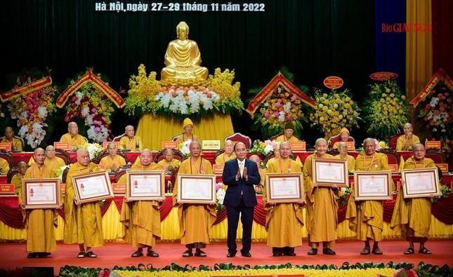 [ẢNH] Lễ cầu nguyện Tam bảo tại Quán Sứ, khai mạc Đại hội Phật giáo toàn quốc lần thứ IX ảnh 63