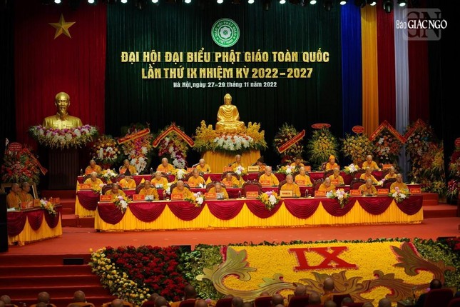 [ẢNH] Lễ cầu nguyện Tam bảo tại Quán Sứ, khai mạc Đại hội Phật giáo toàn quốc lần thứ IX ảnh 32