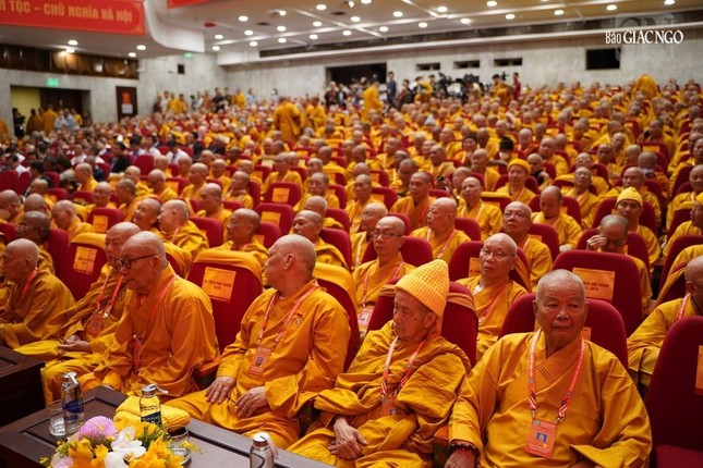 [ẢNH] Lễ cầu nguyện Tam bảo tại Quán Sứ, khai mạc Đại hội Phật giáo toàn quốc lần thứ IX ảnh 35