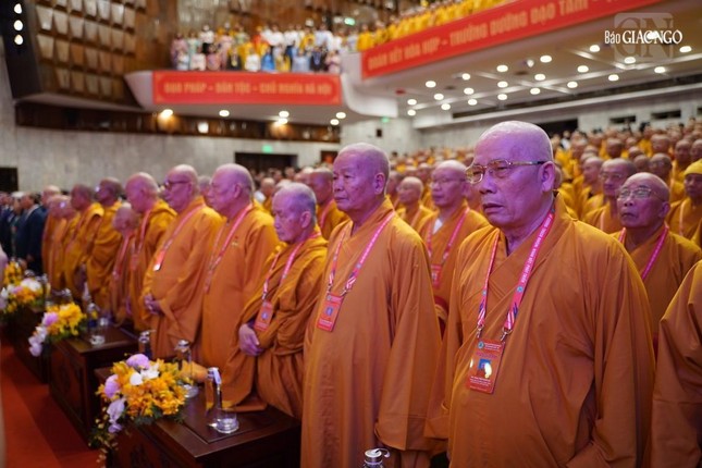 [ẢNH] Lễ cầu nguyện Tam bảo tại Quán Sứ, khai mạc Đại hội Phật giáo toàn quốc lần thứ IX ảnh 29
