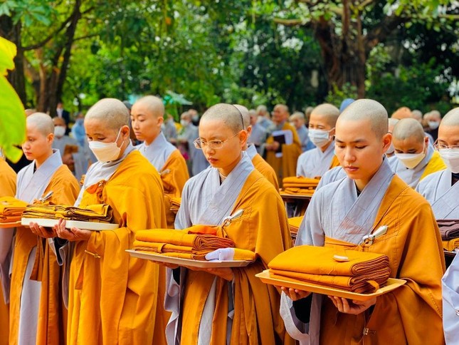 Quảng Ninh: Trang nghiêm khai mạc và truyền giới tại Đại giới đàn Trúc Lâm Tam Tổ lần thứ XII ảnh 15