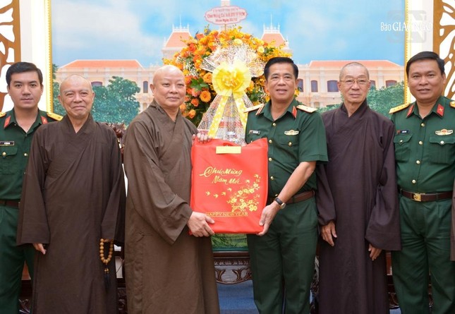Ban Trị sự Phật giáo TP.HCM chúc mừng 78 năm ngày thành lập Quân đội Nhân dân Việt Nam ảnh 1