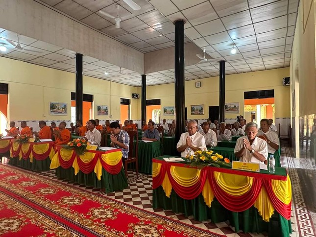 Trà Vinh: Hội Đoàn kết Sư sãi yêu nước huyện Cầu Ngang tổng kết hoạt động Phật sự năm 2022 ảnh 1