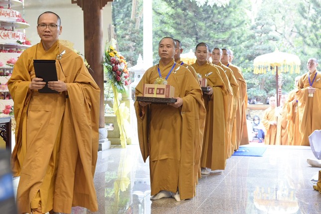 Trang nghiêm lễ khánh thọ bách tuế Trưởng lão Hòa thượng - Thiền sư Thích Thanh Từ ảnh 4