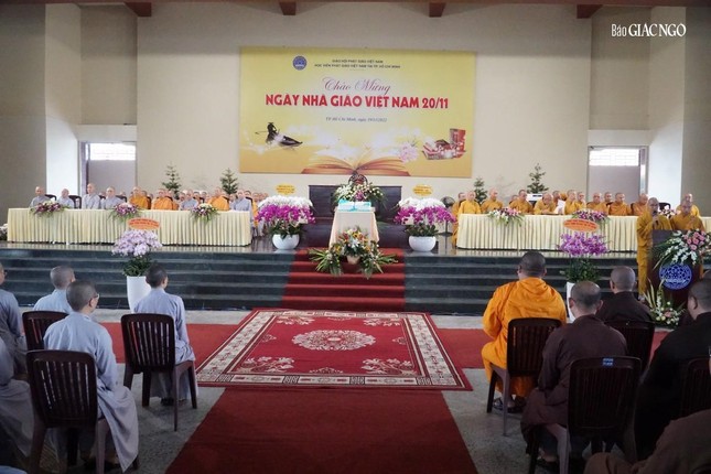 Tăng Ni sinh Học viện Phật giáo VN tại TP.HCM tổ chức lễ tri ân giáo thọ, giảng viên nhân ngày 20-11 ảnh 21