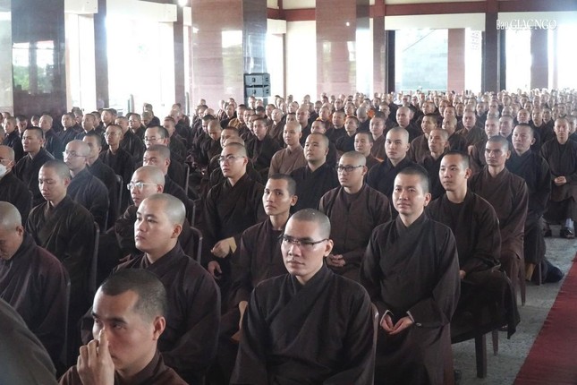 Tăng Ni sinh Học viện Phật giáo VN tại TP.HCM tổ chức lễ tri ân giáo thọ, giảng viên nhân ngày 20-11 ảnh 19