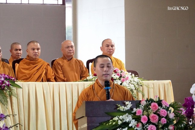 Tăng Ni sinh Học viện Phật giáo VN tại TP.HCM tổ chức lễ tri ân giáo thọ, giảng viên nhân ngày 20-11 ảnh 3