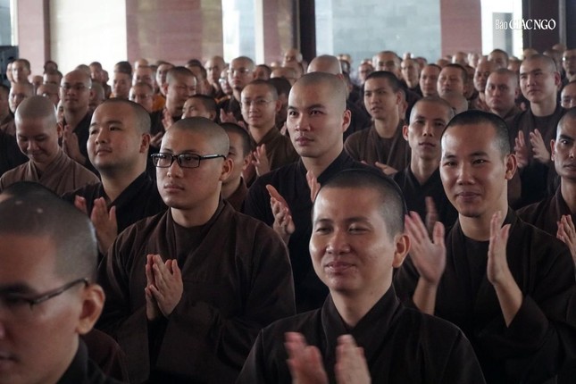 Tăng Ni sinh Học viện Phật giáo VN tại TP.HCM tổ chức lễ tri ân giáo thọ, giảng viên nhân ngày 20-11 ảnh 17