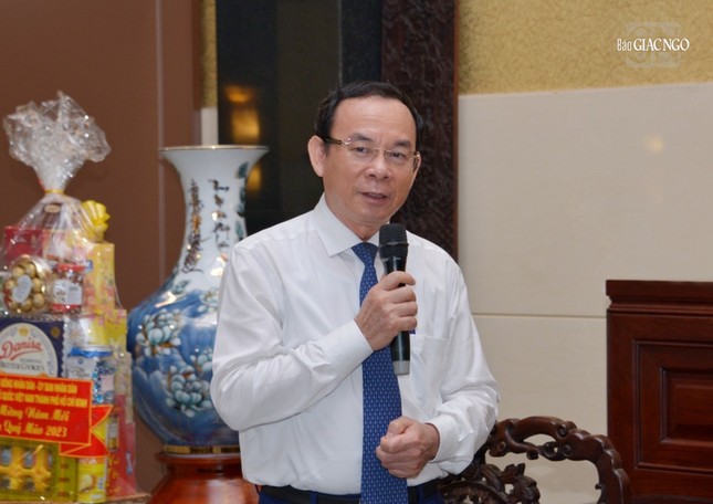 Bí thư Thành ủy TP.HCM Nguyễn Văn Nên thăm, chúc Tết Đức Pháp chủ GHPGVN ảnh 5
