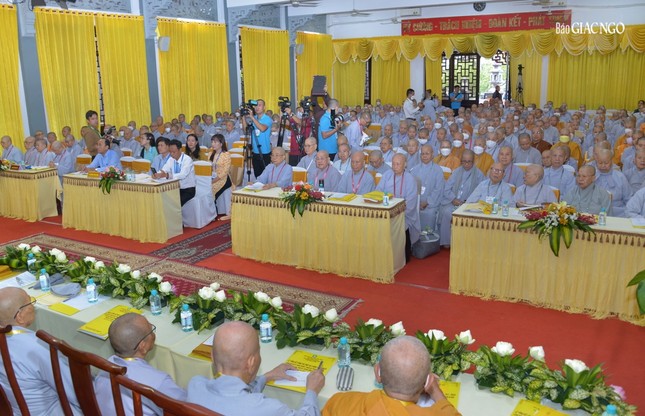 Phân ban Ni giới Trung ương tổng kết hoạt động Phật sự, trao quyết định nhân sự nhiệm kỳ 2022-2027 ảnh 3