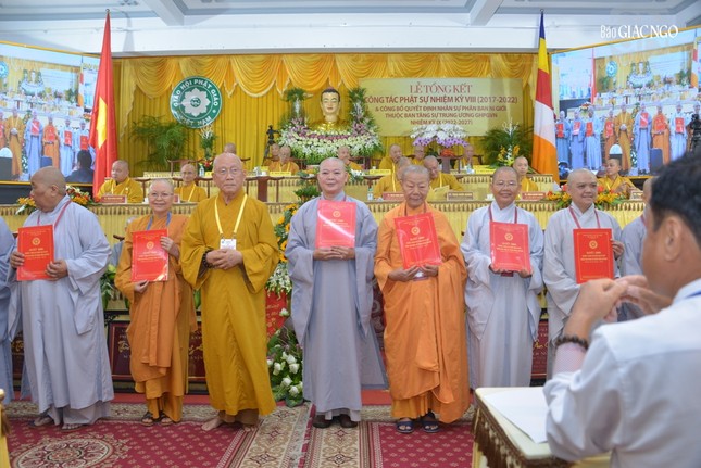 Phân ban Ni giới Trung ương tổng kết hoạt động Phật sự, trao quyết định nhân sự nhiệm kỳ 2022-2027 ảnh 38