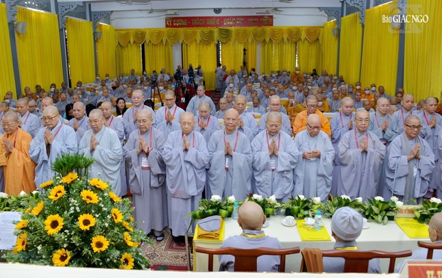 Phân ban Ni giới Trung ương tổng kết hoạt động Phật sự, trao quyết định nhân sự nhiệm kỳ 2022-2027 ảnh 13