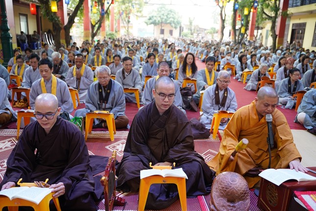 Hà Nội: Chùa Bằng tổ chức khóa tu Bát quan trai cho Phật tử đạo tràng Pháp Hoa ảnh 4
