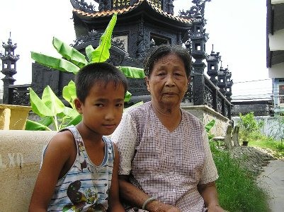 Thương trào nước mắt lớp học nơi cửa chùa ảnh 3