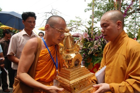 Ninh Bình: Đại lễ Phật đản và cung nghinh Xá lợi Phật về Tổ đình Kim Liên (chùa Đồng Đắc) ảnh 11