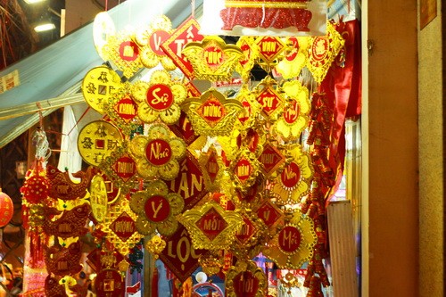 Dạo chơi "phố hàng Mã" ở Sài Gòn ảnh 2