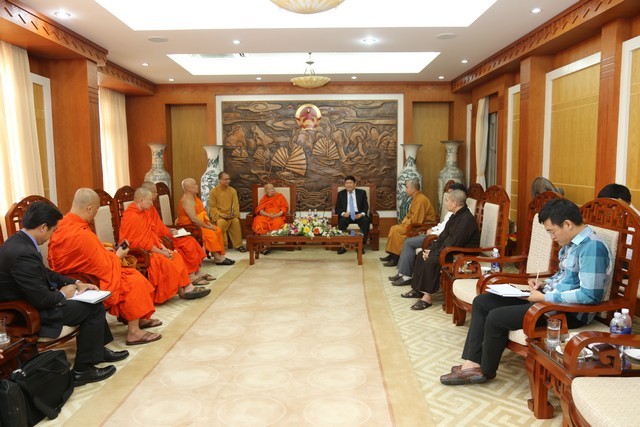1 lao 1.jpg