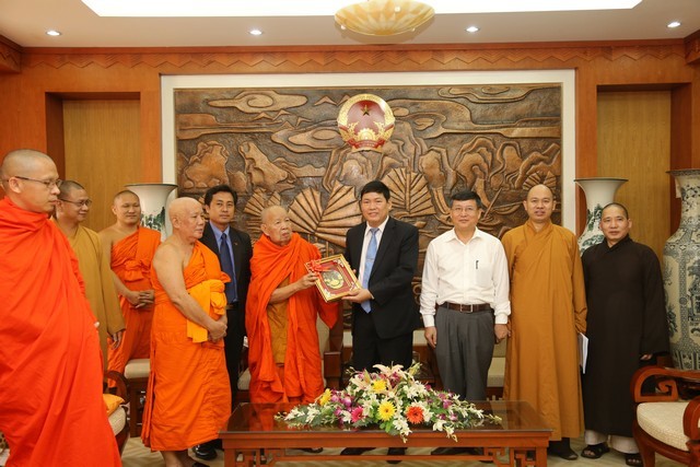 1 lao 3.jpg