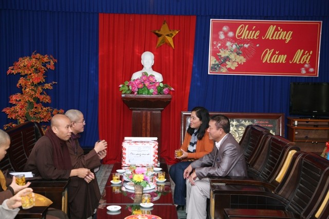 bts-chuc-tet-dinh-dau.jpg