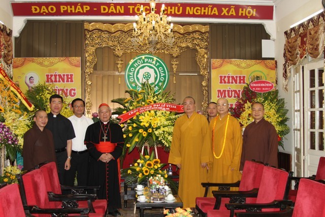 Hồng y Phêrô Nguyễn Văn Nhơn chúc mừng Phật đản ảnh 3