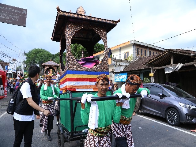Chùm ảnh: Trang nghiêm rước Phật tại Indonesia ảnh 21