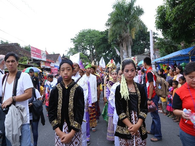 Chùm ảnh: Trang nghiêm rước Phật tại Indonesia ảnh 12