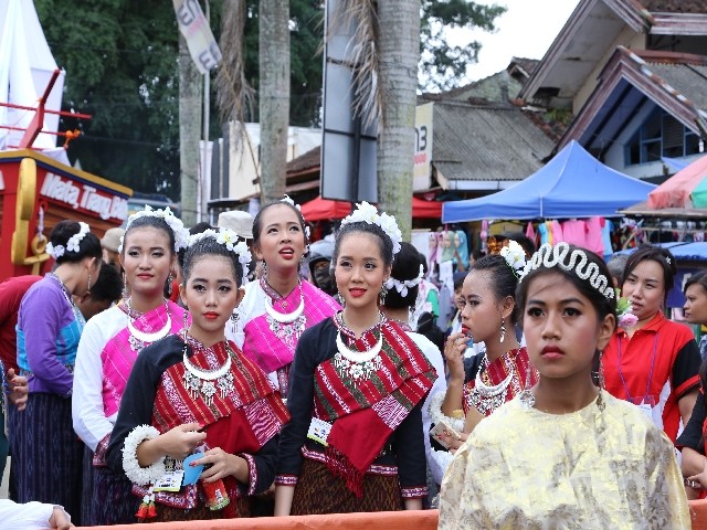 Chùm ảnh: Trang nghiêm rước Phật tại Indonesia ảnh 13