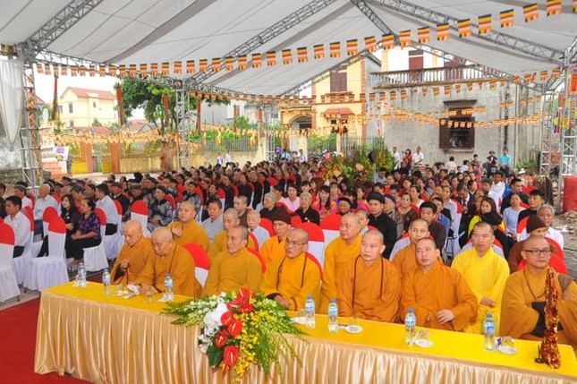 a bao quoc 1.jpg