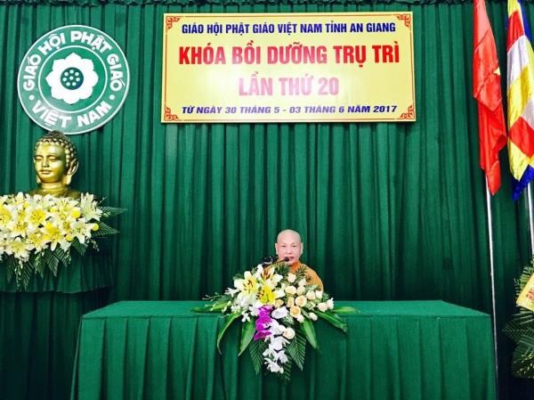 Hơn 300 chư Tăng Ni dự khóa bồi dưỡng trụ trì ảnh 1