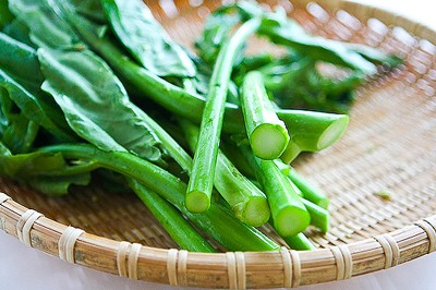 Nhận biết 5 loại rau hay phun hóa chất ảnh 1