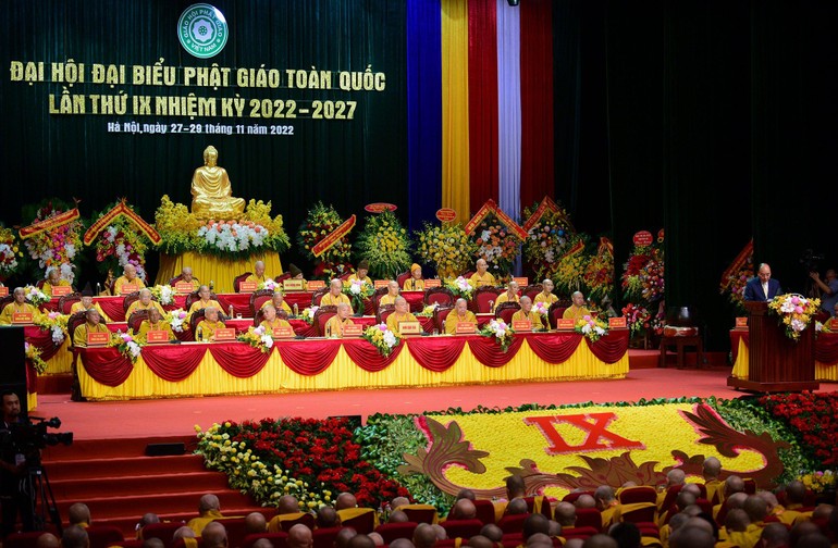 Lễ khai mạc Đại hội đại biểu Phật giáo toàn quốc lần thứ IX đã chính thức diễn ra vào sáng nay, 28-11, tại Cung Văn hóa Hữu nghị Việt - Xô