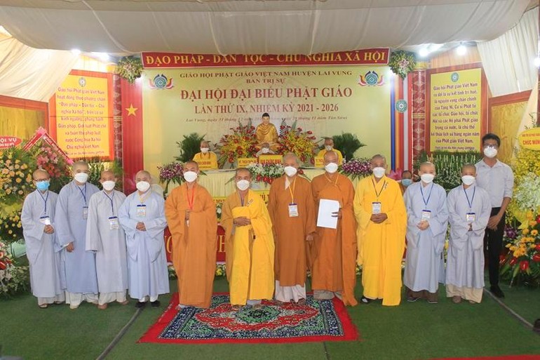 Tân Ban Trị sự Phật giáo huyện Lai Vung, nhiệm kỳ 2021-2026 ra mắt đại hội