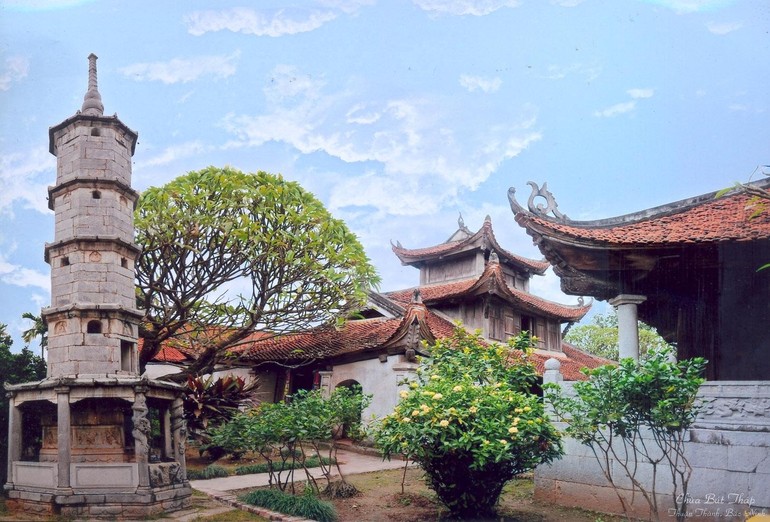 Chùa Bút Tháp, danh lam được được xây dựng vào thế kỷ thứ XIII, thời vua Trần Thánh Tông