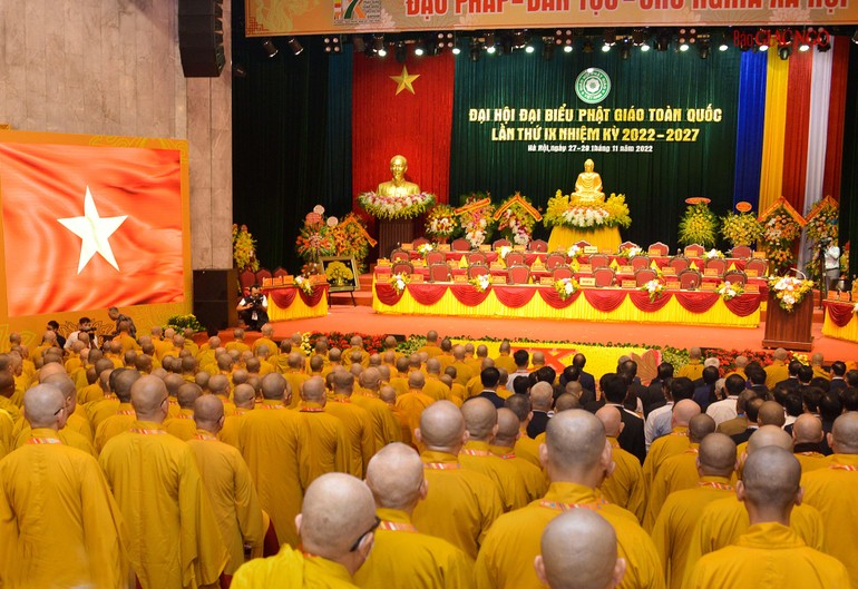 Lễ khai mạc Đại hội đại biểu Phật giáo toàn quốc lần thứ IX đã chính thức diễn ra vào sáng nay, 28-11, tại Cung Văn hóa Hữu nghị Việt - Xô
