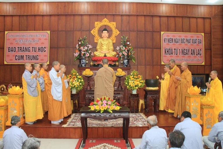 Ban Trị sự Phật giáo huyện Thăng Bình đã tổ chức khóa tu “Một ngày an lạc” dành cho Phật tử